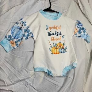 Thanksgiving Long Sleeve Onesie 3/6 Months
New
Grateful, Thankful, Blessed